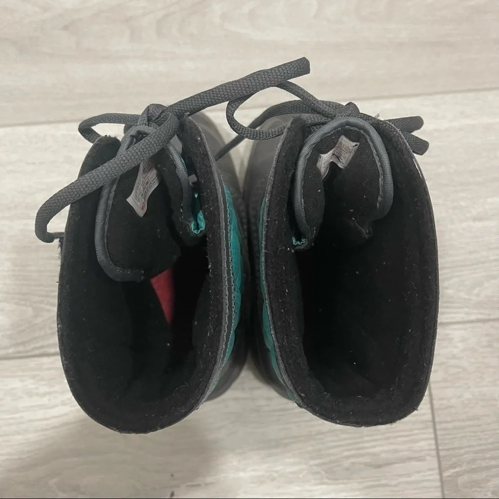 The North Face Youth Thermaball Shellista Boot Winter Night Teal Size 12 Girls